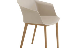 Fauteuil Swan - 144 €